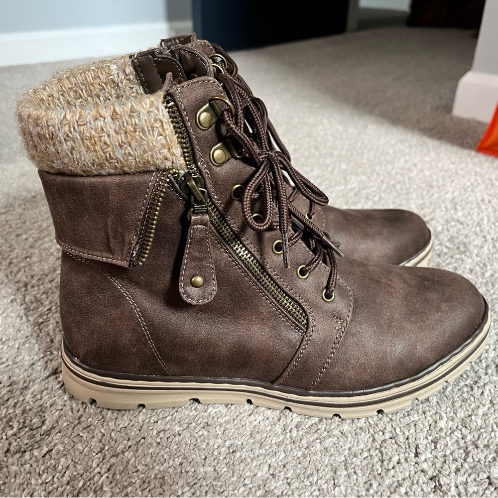 Cliffs Kaylee Boot Size 9
